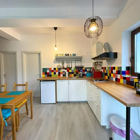 Cozy Riverfront With Garden And Mountain View Busteni